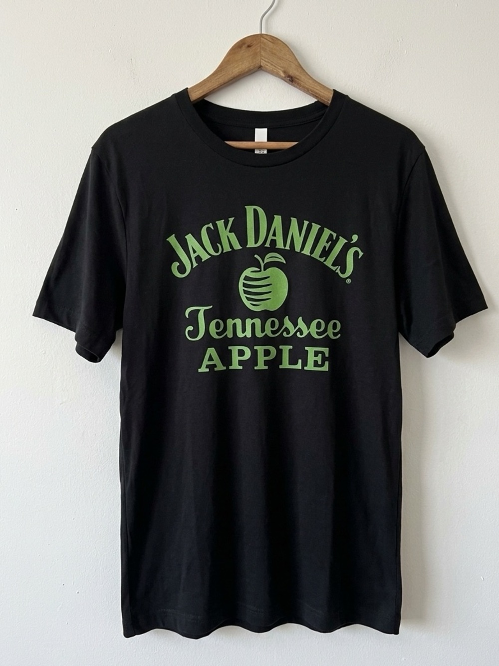 Jack Daniel’s Tennessee Apple Graphic Tee | Size XL / XXL